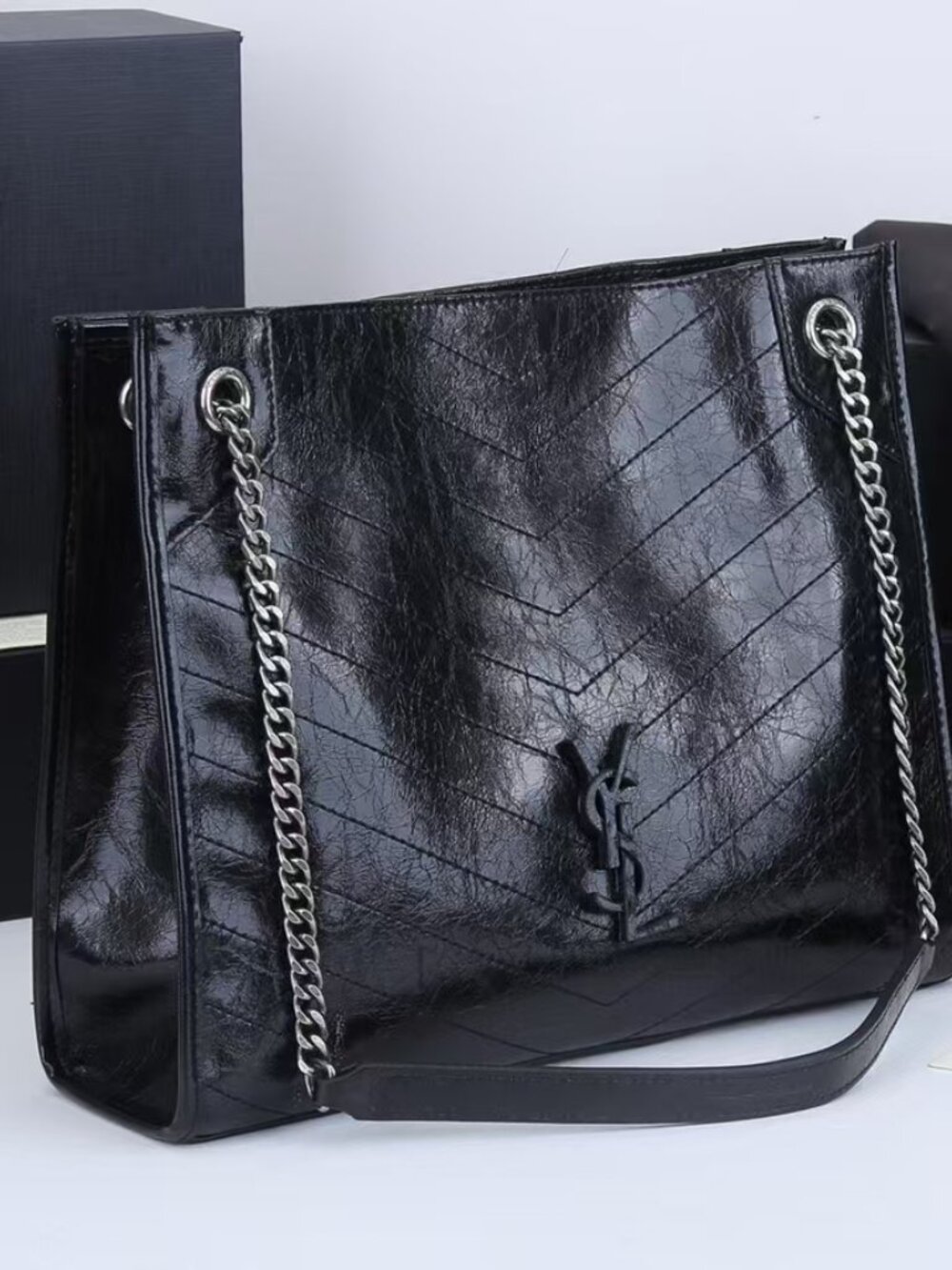 Yves Saint Laurent Tote Bags